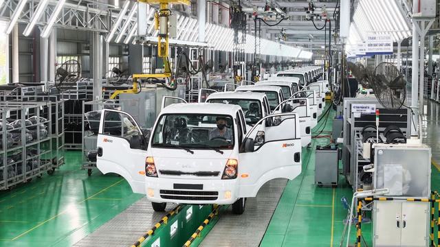 Một nhà sản xuất Việt Nam vừa xuất khẩu lô xe hơn 90 tỷ: Tới 3 quốc gia, đóng container cả xe máy, xe tải - Ảnh 3