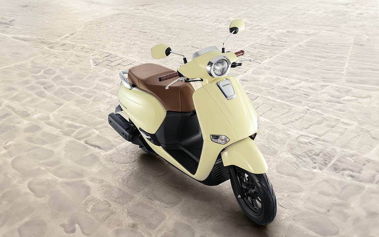Honda ra mắt xe ga mới, đẹp không kém SH Mode, cốp rộng gần gấp đôi Vision, giá bán ở VN gây bất ngờ - Ảnh 1