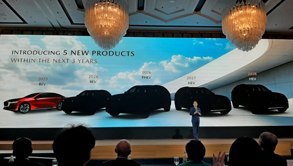 Mazda 6e chốt ra mắt ĐNÁ năm nay, muốn về Việt Nam thế chỗ Mazda6 sẽ cần một yếu tố - Ảnh 1