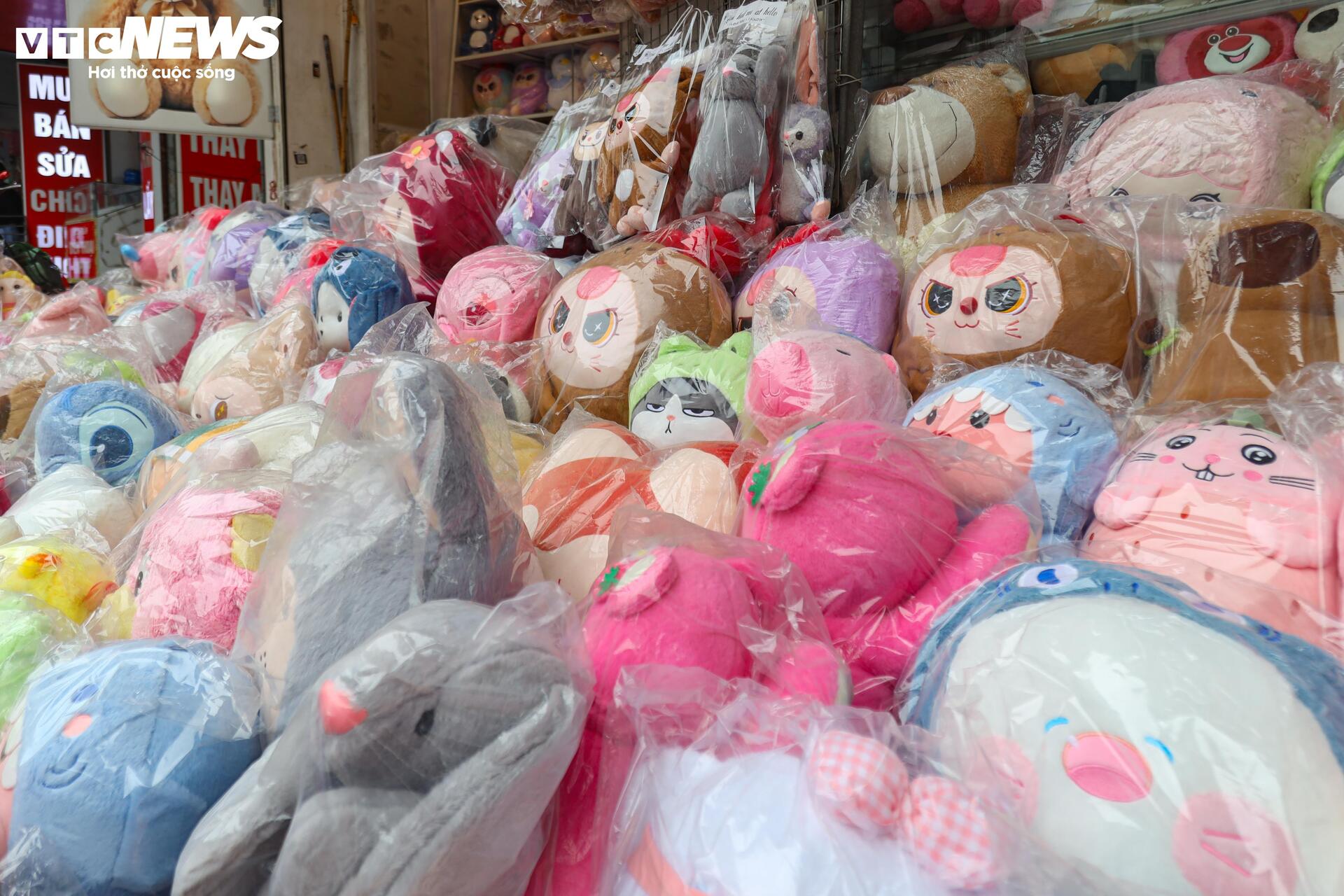 3 tiếng chốt 50 đơn, cửa hàng socola 'hốt bạc' mùa Valentine 2025 - Ảnh 15