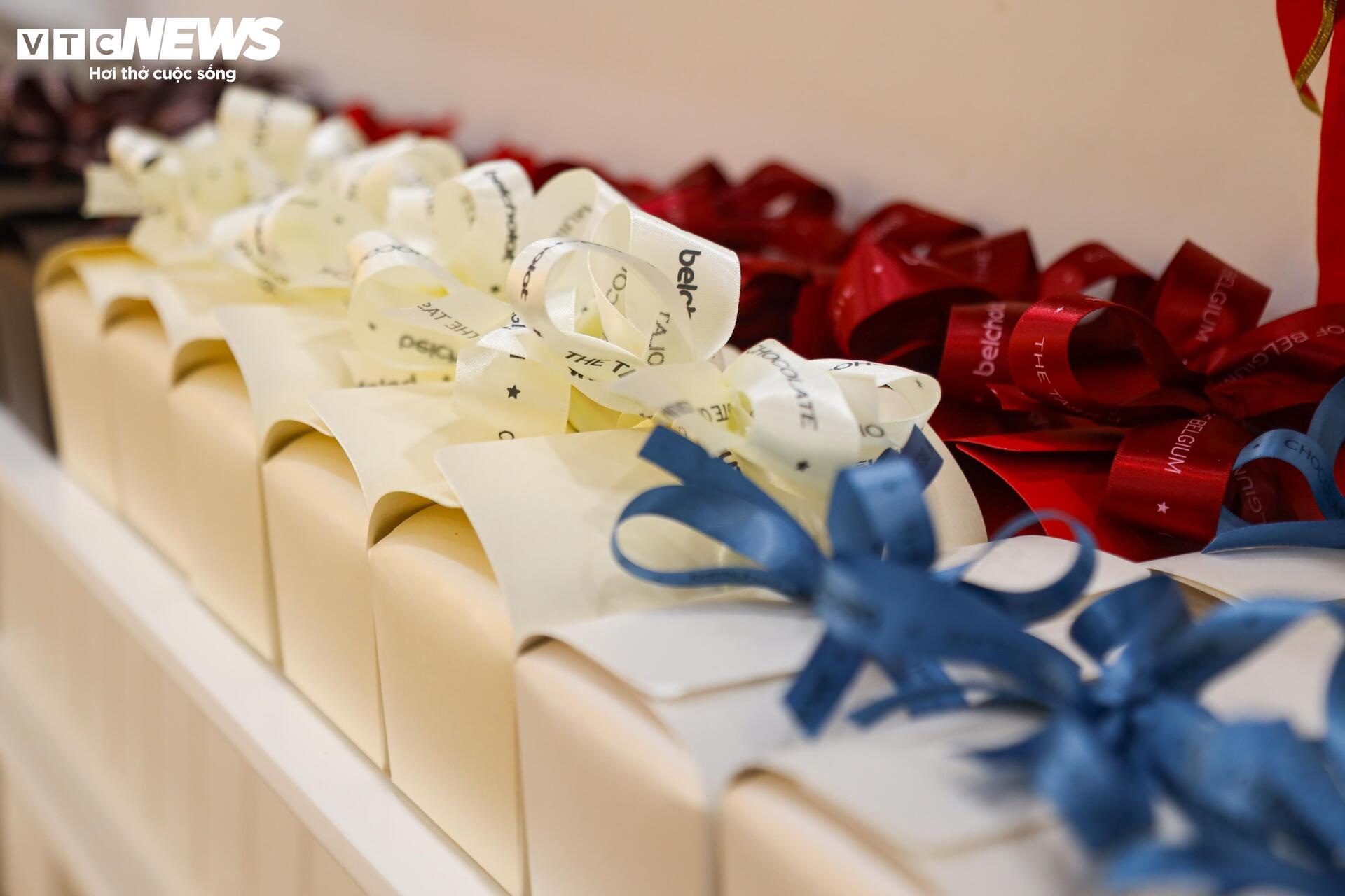 3 tiếng chốt 50 đơn, cửa hàng socola 'hốt bạc' mùa Valentine 2025 - Ảnh 6