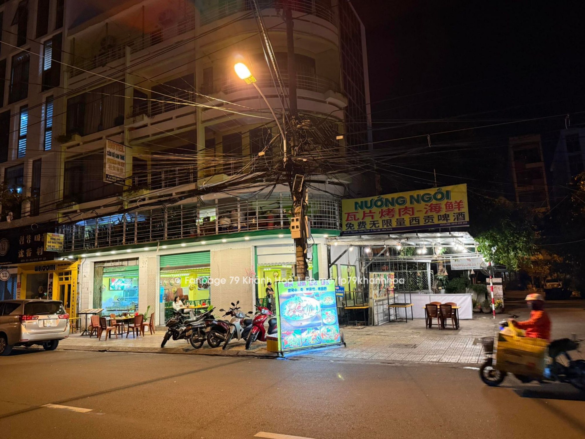 Quán ăn bị tố "chặt chém" ở Nha Trang: Ngày đóng cửa, đêm vẫn mở bán? - Ảnh 2