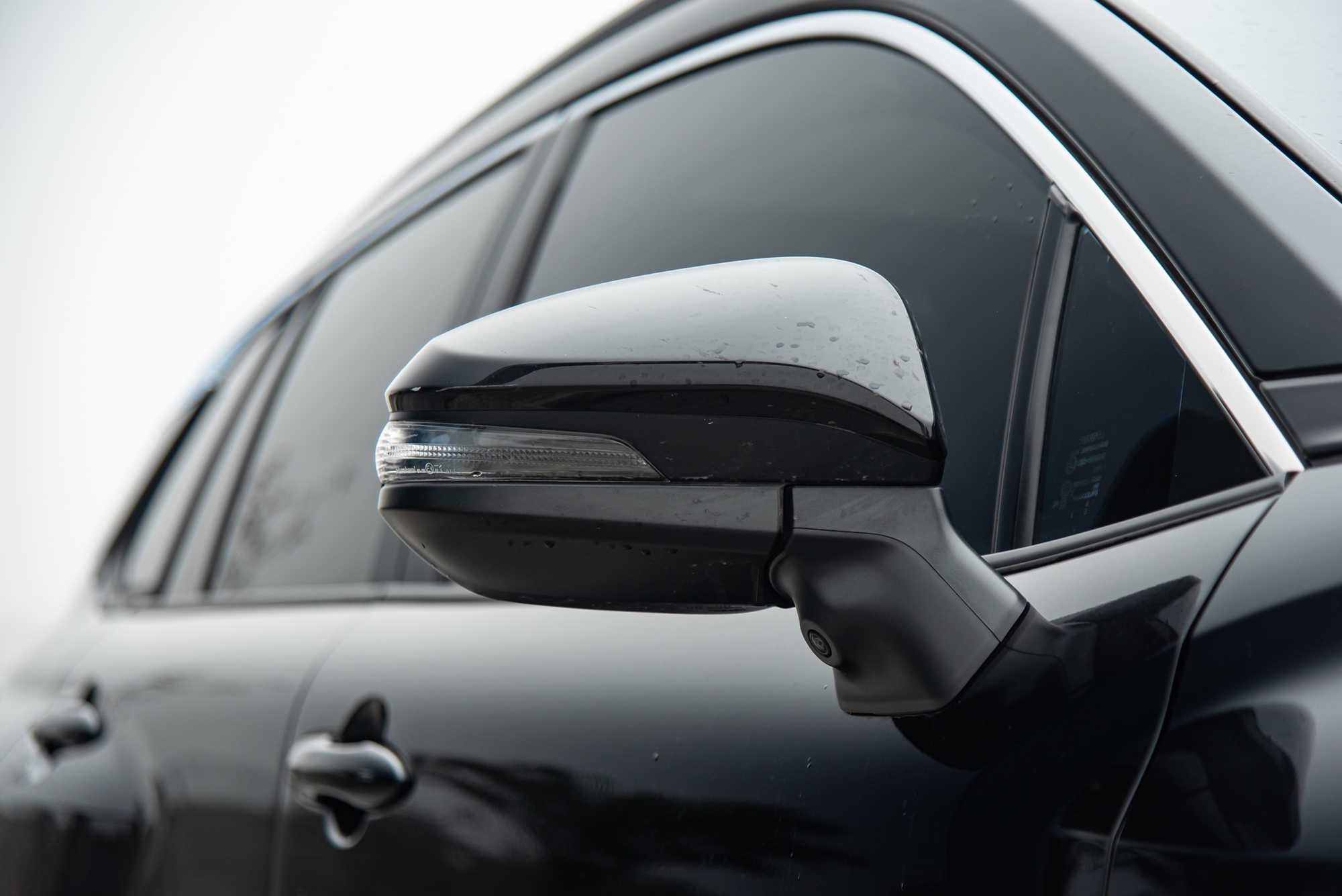 Định mua xe 500 triệu nhưng chốt Toyota Corolla Cross gần 1 tỷ, chủ nhân chia sẻ: ‘Mua ô tô vì cảm thấy lạnh mỗi khi đi xe máy qua cầu’ - Ảnh 5