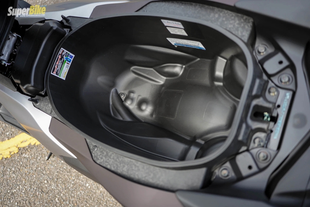 Yamaha có xe tay ga cạnh tranh Honda Phi Thuyền: Mạnh hơn 15 mã lực, danh sách công nghệ dày đặc - Ảnh 6