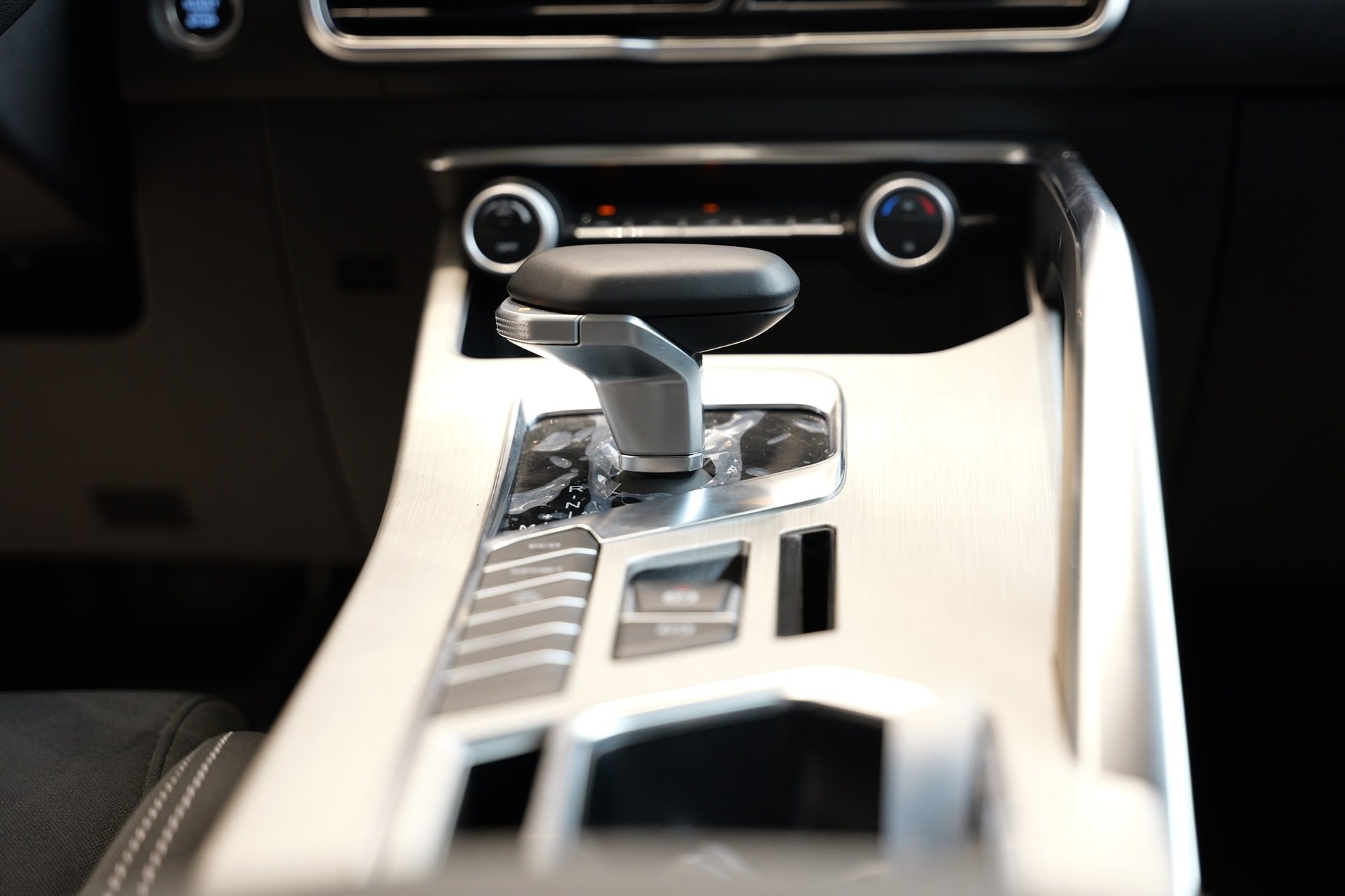 Ngắm mẫu xe "tân binh" đang được kỳ vọng nhất về giá bán, rẻ nhất phân khúc SUV cỡ B tại Việt Nam - Ảnh 10