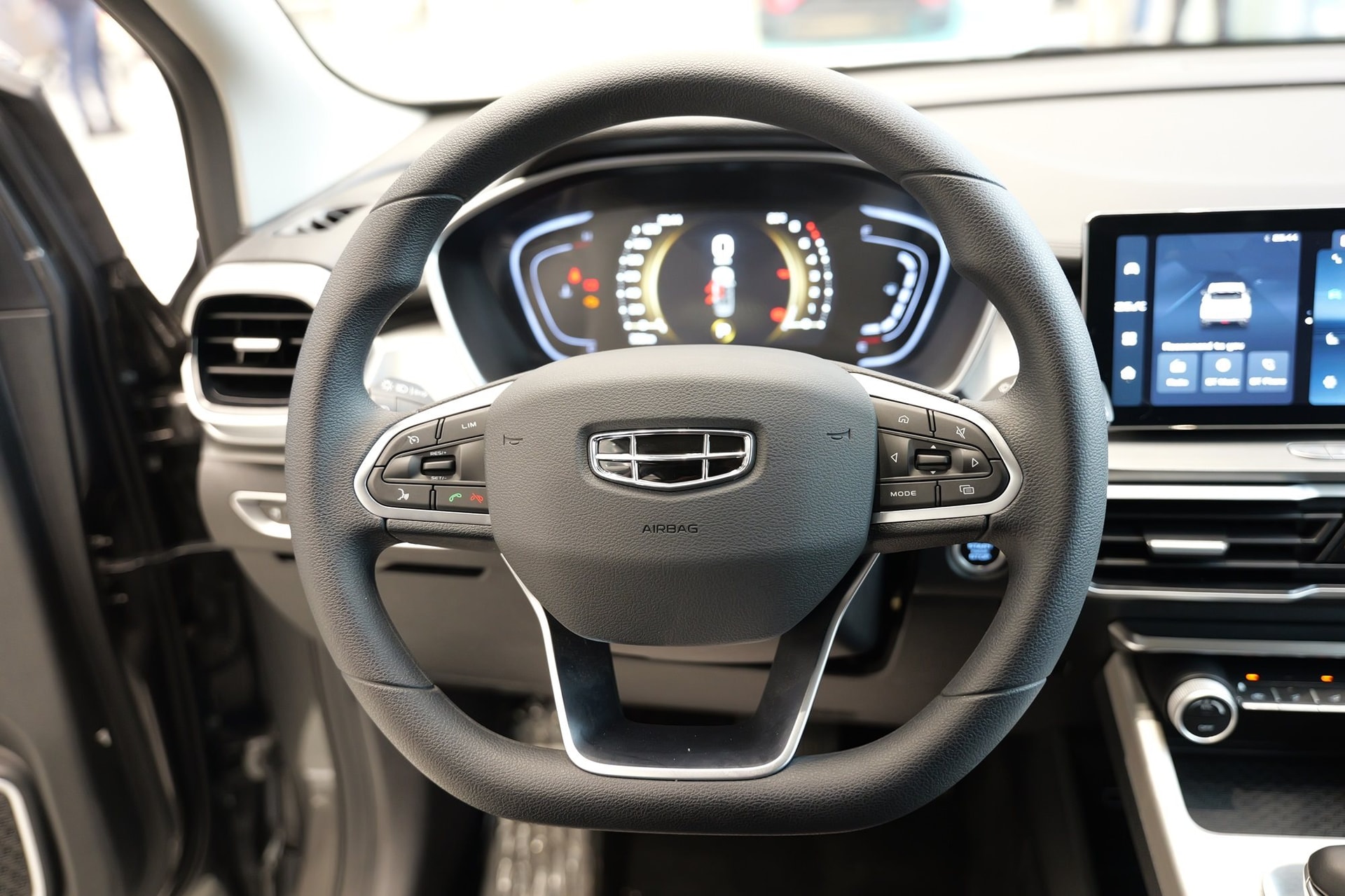 Ngắm mẫu xe "tân binh" đang được kỳ vọng nhất về giá bán, rẻ nhất phân khúc SUV cỡ B tại Việt Nam - Ảnh 9