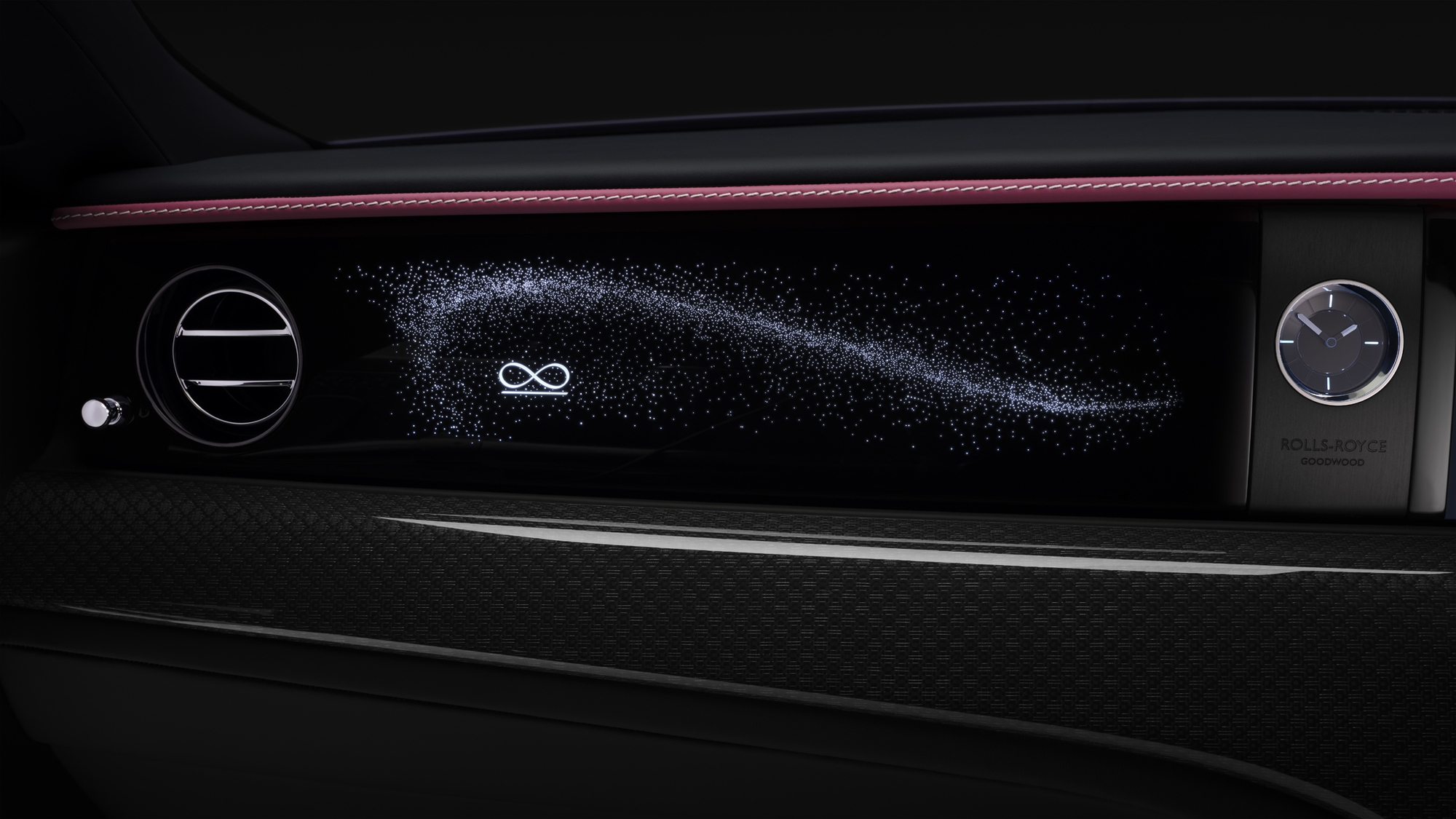 Rolls-Royce Spectre Black Badge chốt giá từ gần 20,6 tỷ, thành xe điện đắt nhất Việt Nam, hơn bản thường 2,6 tỷ nhờ một số điểm khác biệt - Ảnh 14