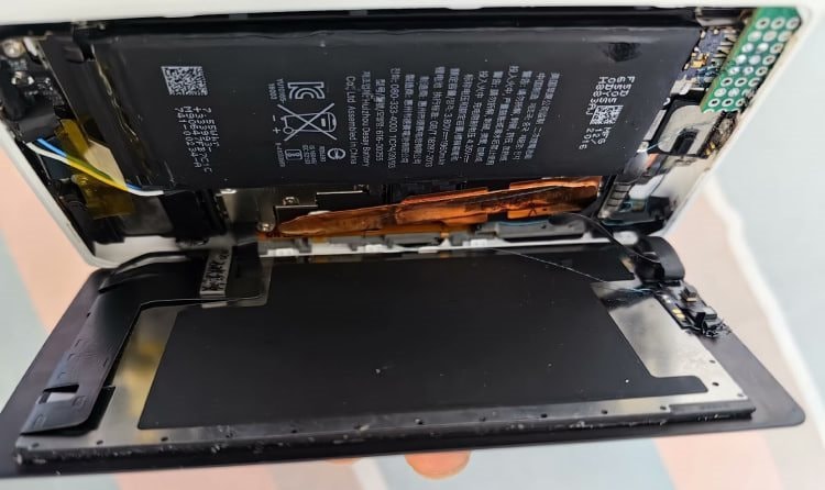 Điện thoại Nokia Lumia “hồi sinh”, chạy hệ điều hành iOS của iPhone: Chuyện lạ gì đang xảy ra? - Ảnh 2