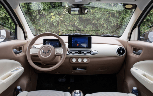 Xe điện rẻ nhất Việt Nam ra mắt phiên bản 5 cửa: Một lần sạc đi 205 km, giá khởi điểm 158 triệu đồng - Ảnh 3