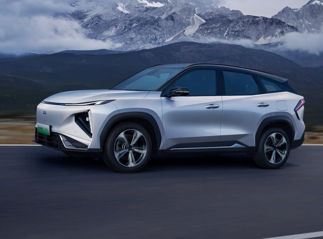 Hãng xe xây nhà máy 4.100 tỷ tại Việt Nam trình làng mẫu SUV siêu tiết kiệm xăng: ngang cỡ Hyundai Santa Fe, giá chỉ từ 400 triệu đồng - Ảnh 1