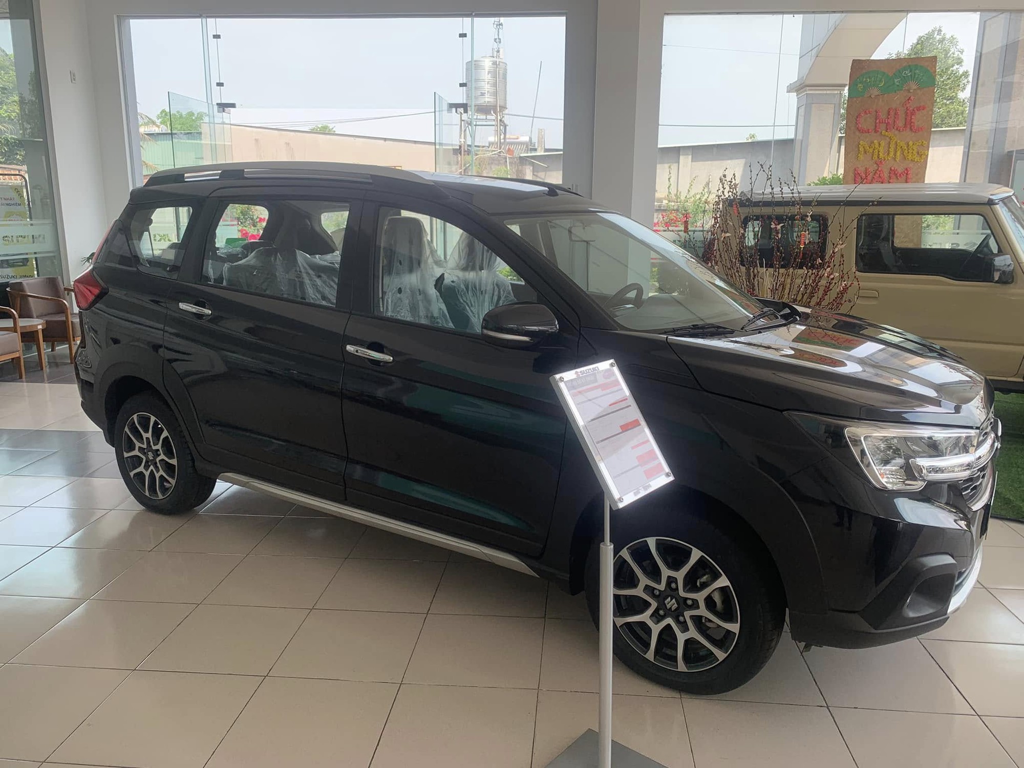 Suzuki XL7 xả nốt bản xăng tại đại lý: Giá giảm còn 505 triệu, thực tế rẻ hơn Xpander, Avanza Premio đã tính khuyến mãi - Ảnh 3