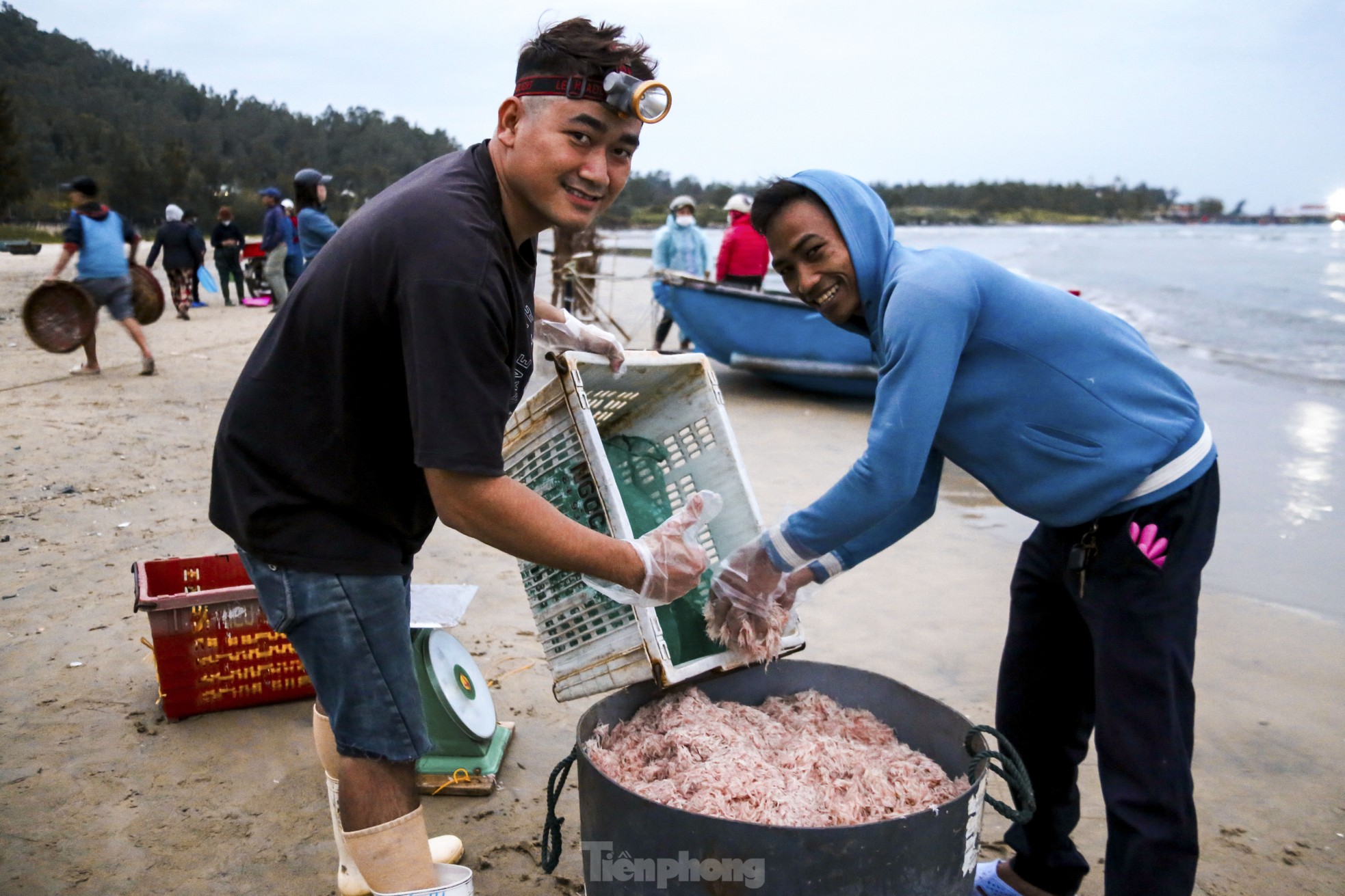 Mất mùa ruốc biển, ngư dân đứng ngồi không yên - Ảnh 16