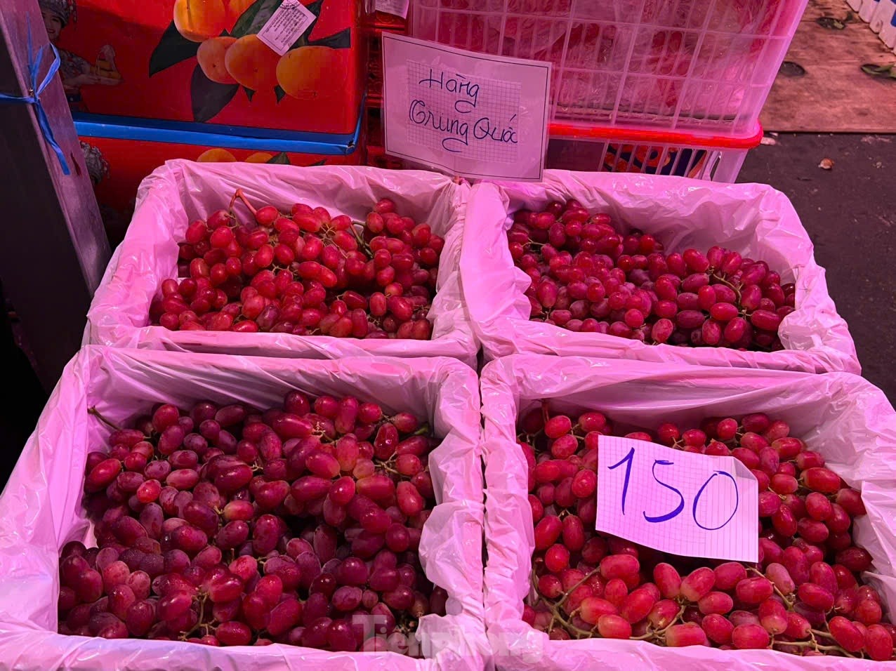 Nhiều loại trái cây 'xa xỉ' có giá rẻ giật mình - Ảnh 7