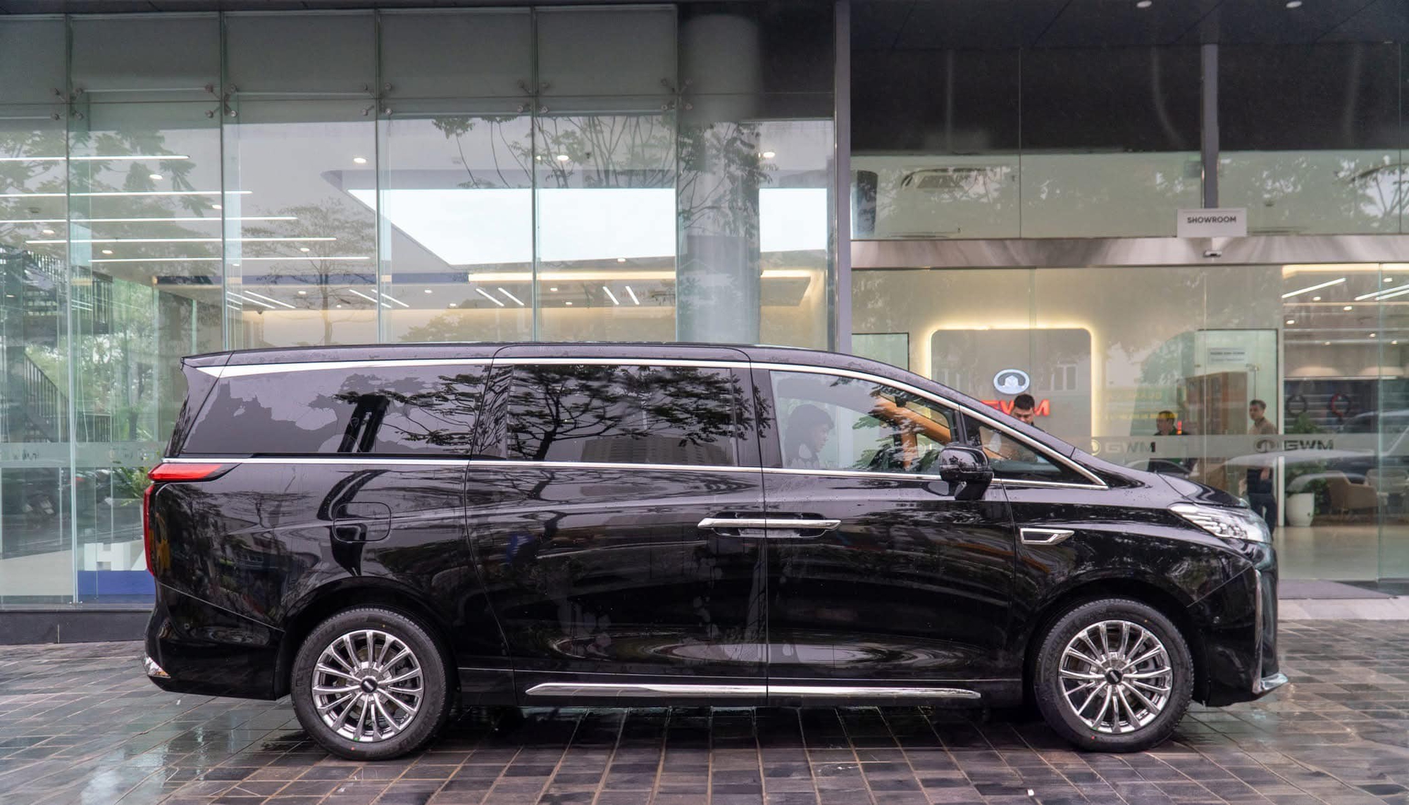 Rộ bảng giá tiền tỷ của loạt xe GWM vừa về Việt Nam: MPV như Alphard hơn 2,6 tỷ, SUV cỡ Land Cruiser hơn 2,1 tỷ đồng - Ảnh 4