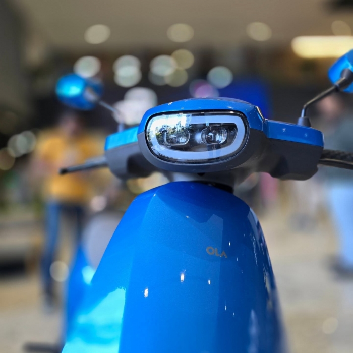 Xe máy điện đẹp như Vespa đi hơn 300km/sạc, có một tính năng xịn như Honda SH, giá quy đổi từ 30 triệu - Ảnh 4