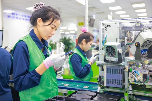 Xuất khẩu "khai xuân" sớm, đón lộc đầu năm mới - Ảnh 1