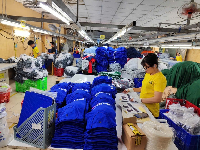 Dệt may tăng tốc đầu năm 2025 - Ảnh 1