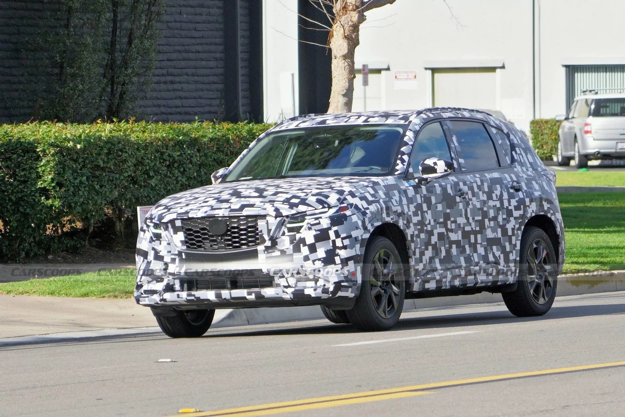 Mazda CX-5 hybrid 2026: Rộng hơn, nội thất được ví như BMW, Mercedes, ăn xăng ít hơn, chờ ngày về Việt Nam - Ảnh 2