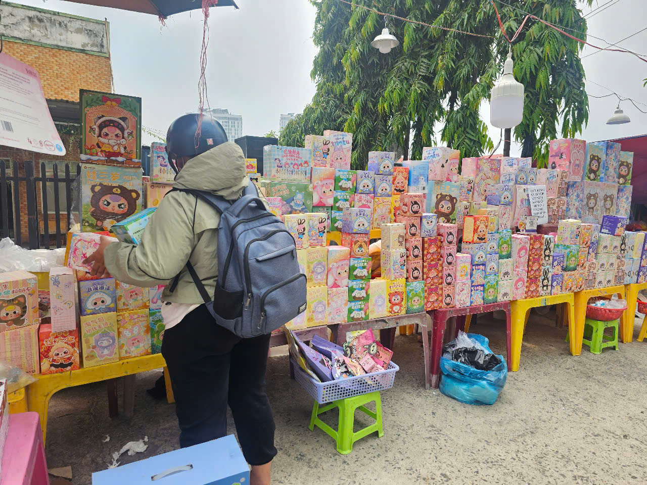 “Hộp quà bí ẩn” đắt khách trong dịp lễ tình nhân - Ảnh 12