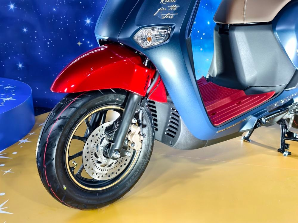 "Tân binh" xe ga 125cc của Honda về đại lý Việt: Thiết kế đẹp như Vespa, tiêu thụ chưa đến 2L/100 km xăng - Ảnh 7