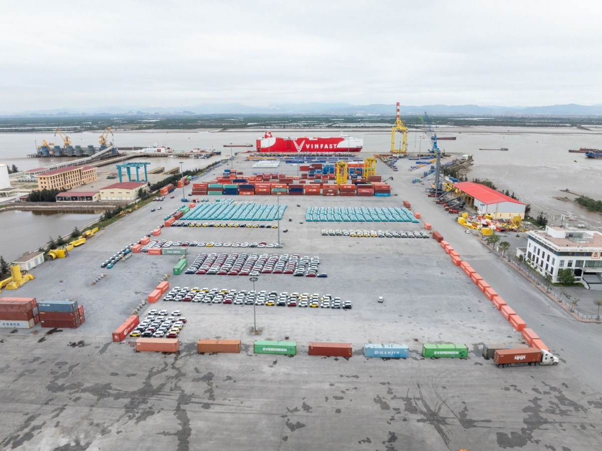 Hàng ngàn xe điện VinFast chuẩn bị xuất sang Indonesia - Ảnh 1