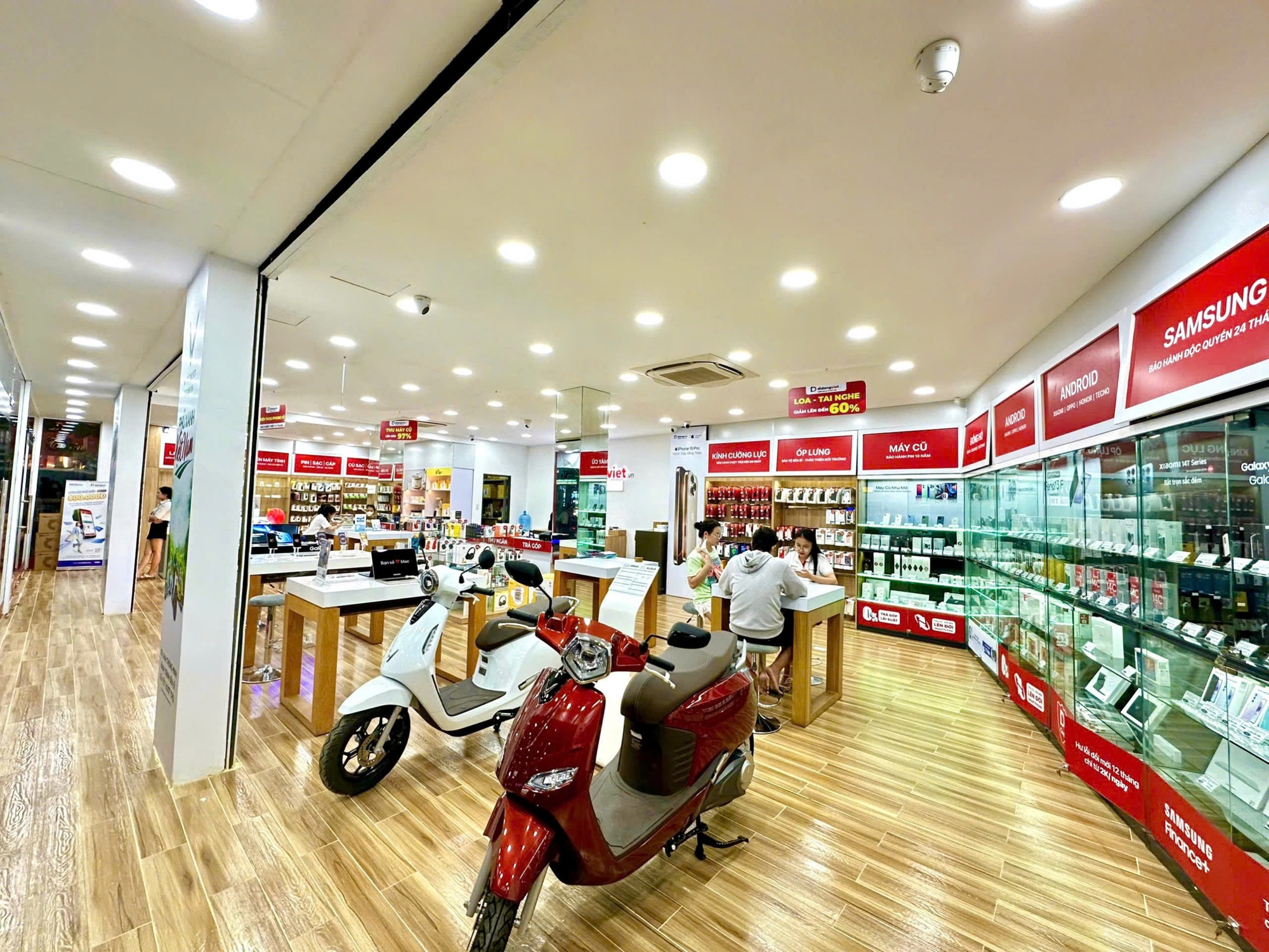 Hướng đi mới của bán lẻ điện máy, công nghệ - Ảnh 1