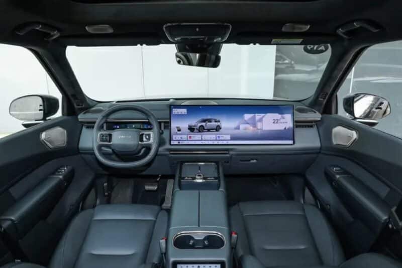 Lynk & Co 900 ra mắt: Giá dự kiến quy đổi từ 1,16 tỷ đồng, dáng như Range Rover, 2 màn hình 30 inch, HUD 95 inch siêu lớn - Ảnh 9