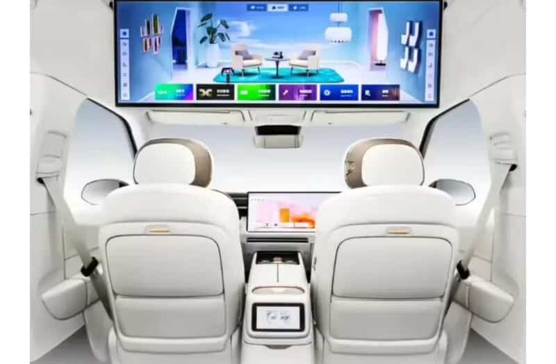 Lynk & Co 900 ra mắt: Giá dự kiến quy đổi từ 1,16 tỷ đồng, dáng như Range Rover, 2 màn hình 30 inch, HUD 95 inch siêu lớn - Ảnh 4