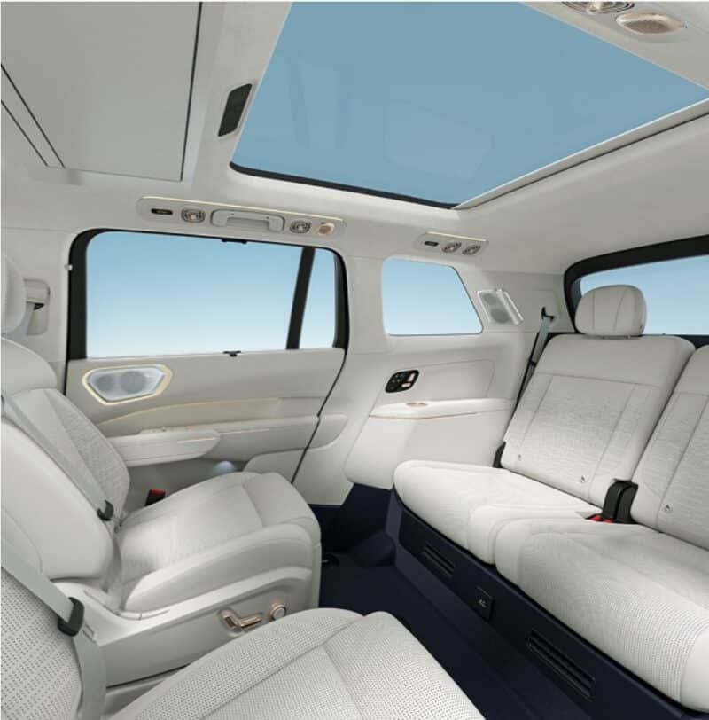 Lynk & Co 900 ra mắt: Giá dự kiến quy đổi từ 1,16 tỷ đồng, dáng như Range Rover, 2 màn hình 30 inch, HUD 95 inch siêu lớn - Ảnh 11