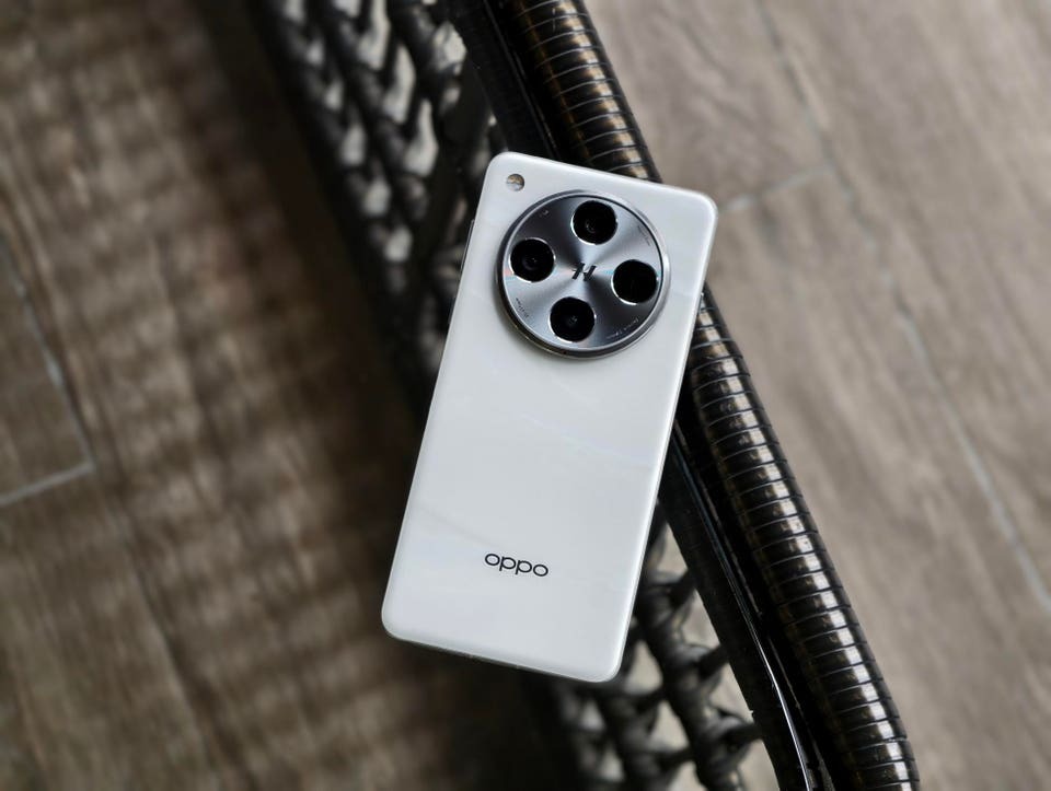 Top 5 smartphone đỉnh cấp đáng mua nhất tại Việt Nam đầu năm 2025 - Ảnh 4