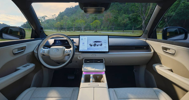 Toyota ra mắt SUV giá rẻ quyết đấu với xe điện Trung Quốc: Giá khởi điểm chưa đến 400 triệu đồng, một lần sạc đi 610 km - Ảnh 2