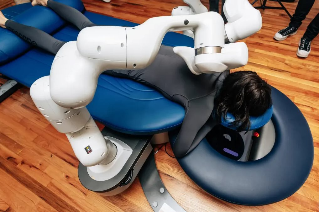 Ngày tàn nghề massage: Startup robot AI chuyên ‘đấm bóp’ thu về 23 triệu USD doanh thu chỉ sau 6 tháng, thị trường 5,6 nghìn tỷ USD chấn động - Ảnh 3