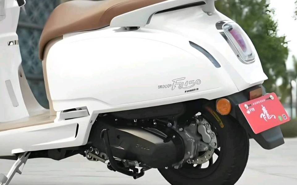 Xe ga rẻ nhất phân khúc 150cc: Trang bị phanh ABS như SH, ăn 2,5 lít/100km, giá từ 19 triệu đồng - rẻ ngang Wave Alpha - Ảnh 5