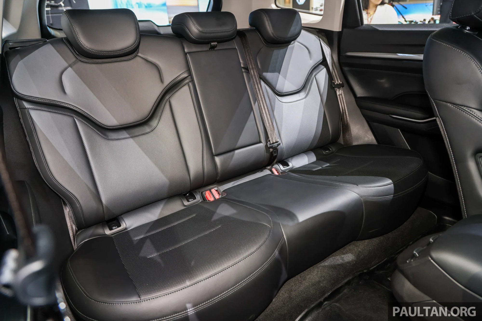 SUV ngang cỡ CR-V ra bản nâng cấp mới, đẹp hơn, siêu tiết kiệm xăng, ở Việt Nam đang giảm giá tới 200 triệu đồng - Ảnh 10