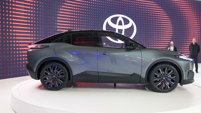 Ảnh thực tế SUV điện thứ 3 của Toyota tại châu Âu - Ảnh 2