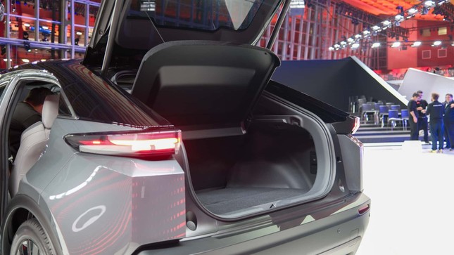 Ảnh thực tế SUV điện thứ 3 của Toyota tại châu Âu - Ảnh 3