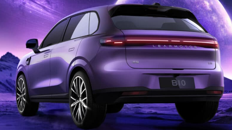 SUV ngang cỡ Mazda CX-5 chính thức mở bán: Giá khởi điểm dưới 400 triệu đồng, một lần sạc đi 600km - Ảnh 4