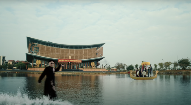 Du lịch một vòng Bắc Ninh qua MV ‘triệu view’ của ca sĩ Hòa Minzy: Nơi nào cũng hoài niệm, lưu giữ tinh hoa theo thời gian - Ảnh 6