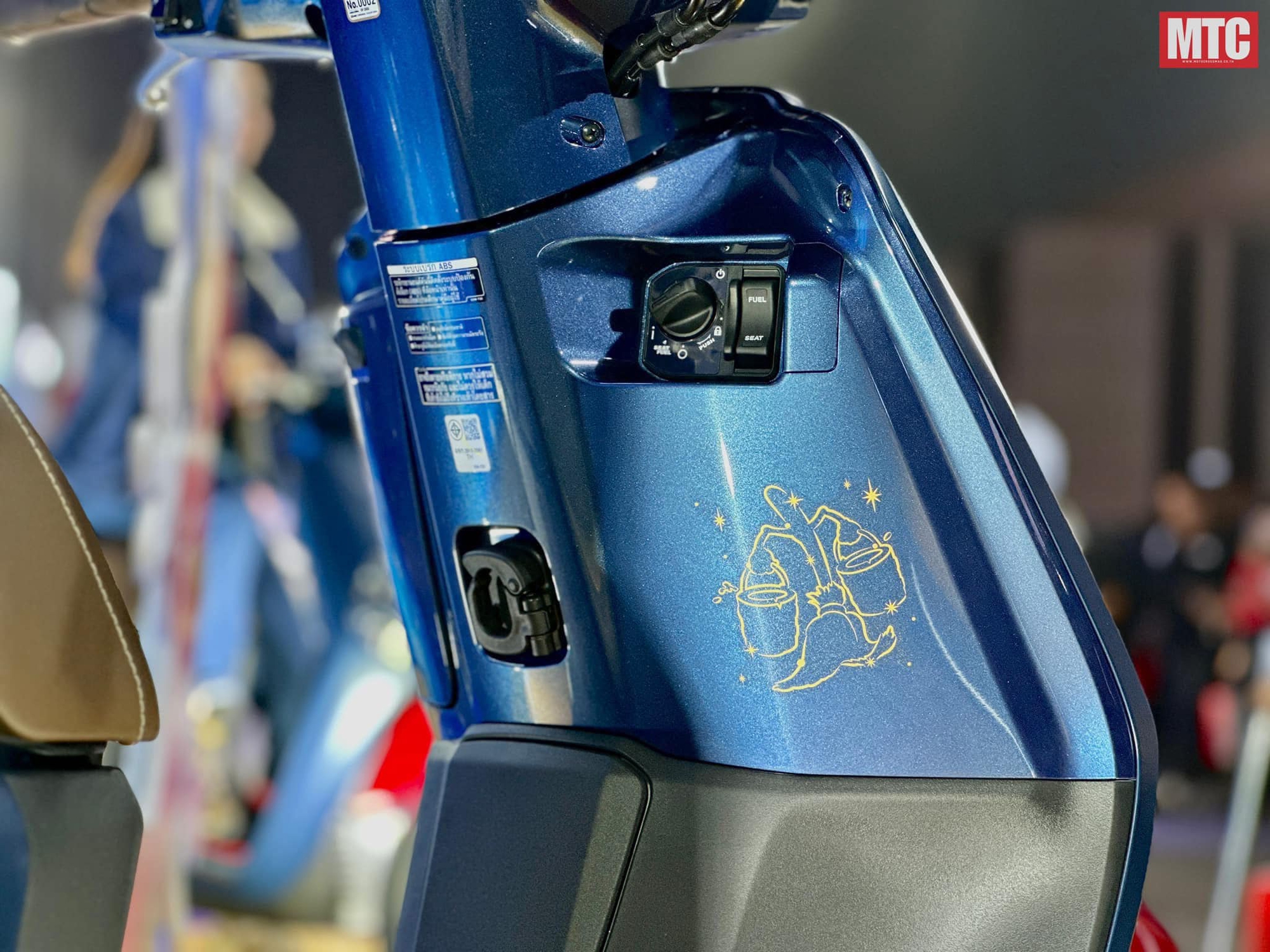 "Tân binh" xe ga 125cc của Honda về đại lý Việt: Thiết kế đẹp như Vespa, tiêu thụ chưa đến 2L/100 km xăng - Ảnh 6