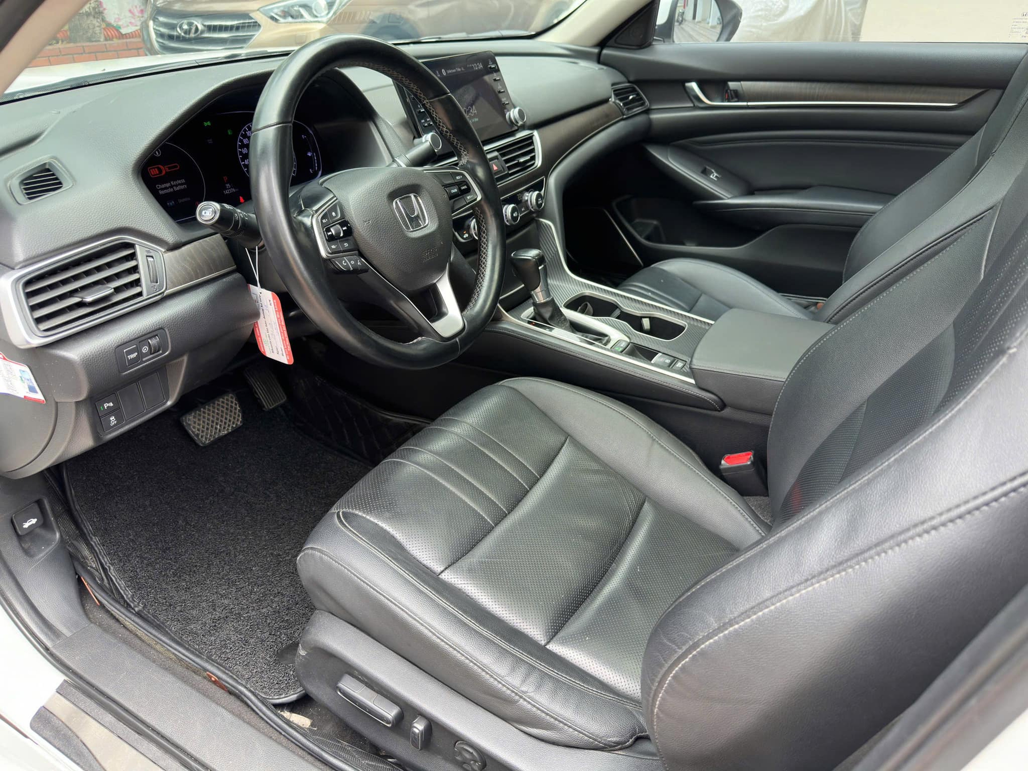 Rao Honda Accord 2019 rẻ hơn thị trường cả trăm triệu đồng, người bán thật thà giải thích khiến CĐM khen ngợi - Ảnh 7