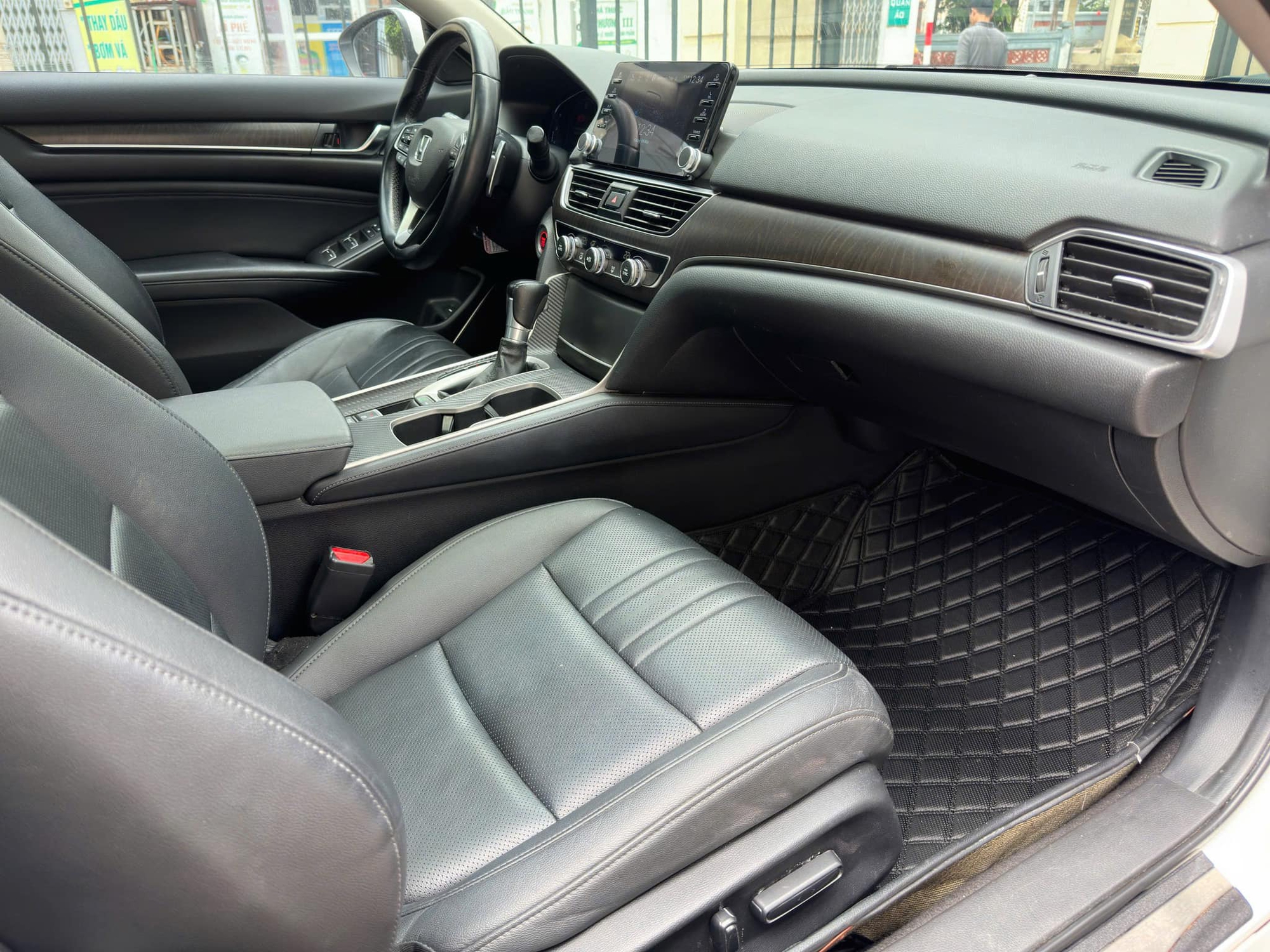 Rao Honda Accord 2019 rẻ hơn thị trường cả trăm triệu đồng, người bán thật thà giải thích khiến CĐM khen ngợi - Ảnh 10