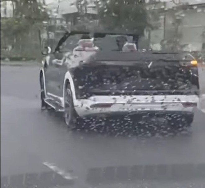 Xuất hiện mẫu xe cực lạ trong nhà máy VinFast: Không có mui, không phải VF 8, có mặt ca lăng như xe xăng - Ảnh 7