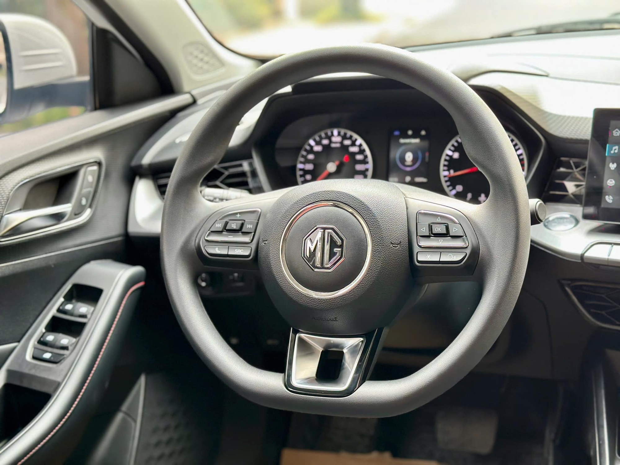 MG5 giảm 76-86 triệu đồng tại đại lý: Xe hạng C giá rẻ hơn cả Morning và Grand i10 - Ảnh 3