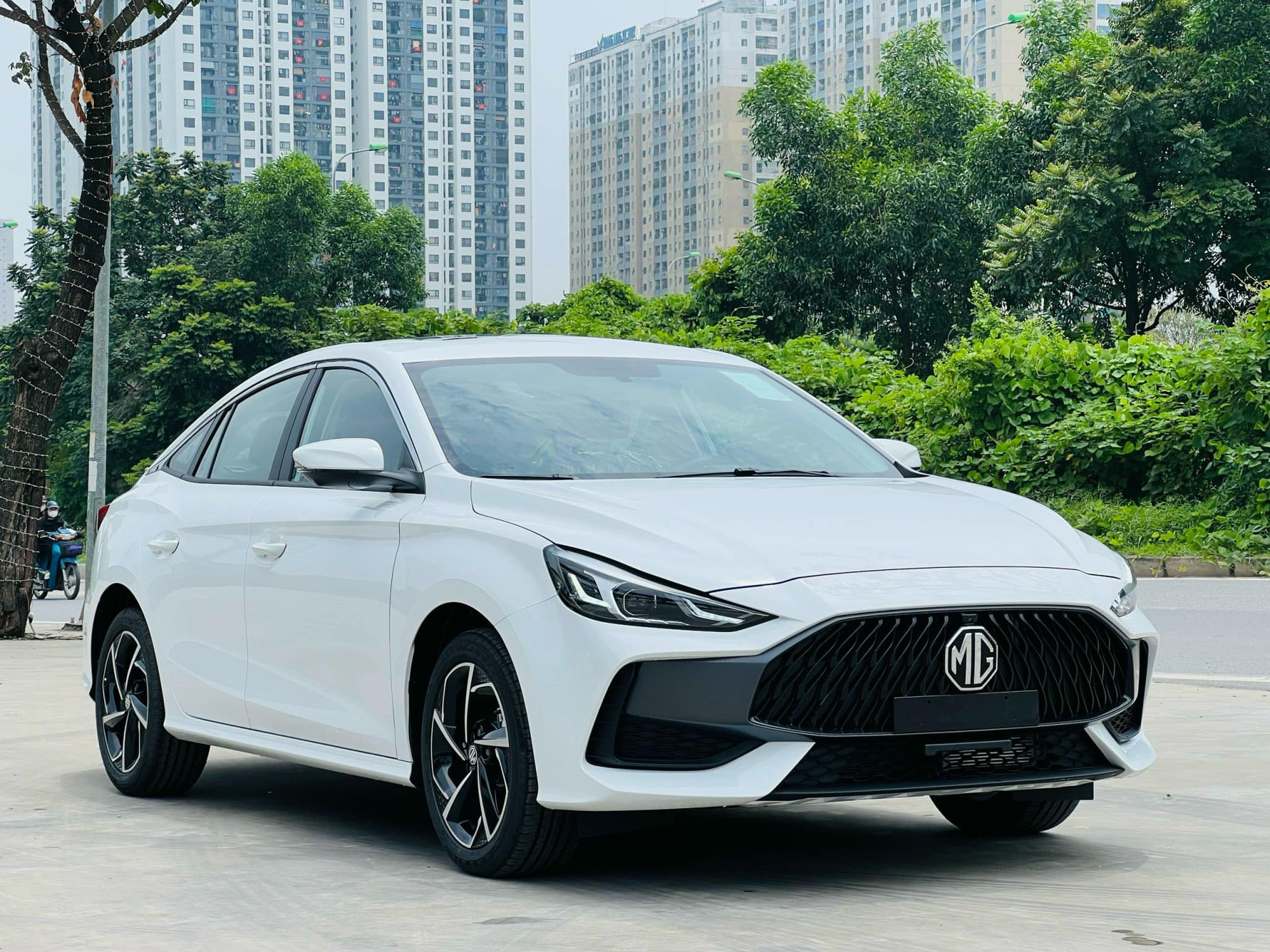 MG5 giảm 76-86 triệu đồng tại đại lý: Xe hạng C giá rẻ hơn cả Morning và Grand i10 - Ảnh 1