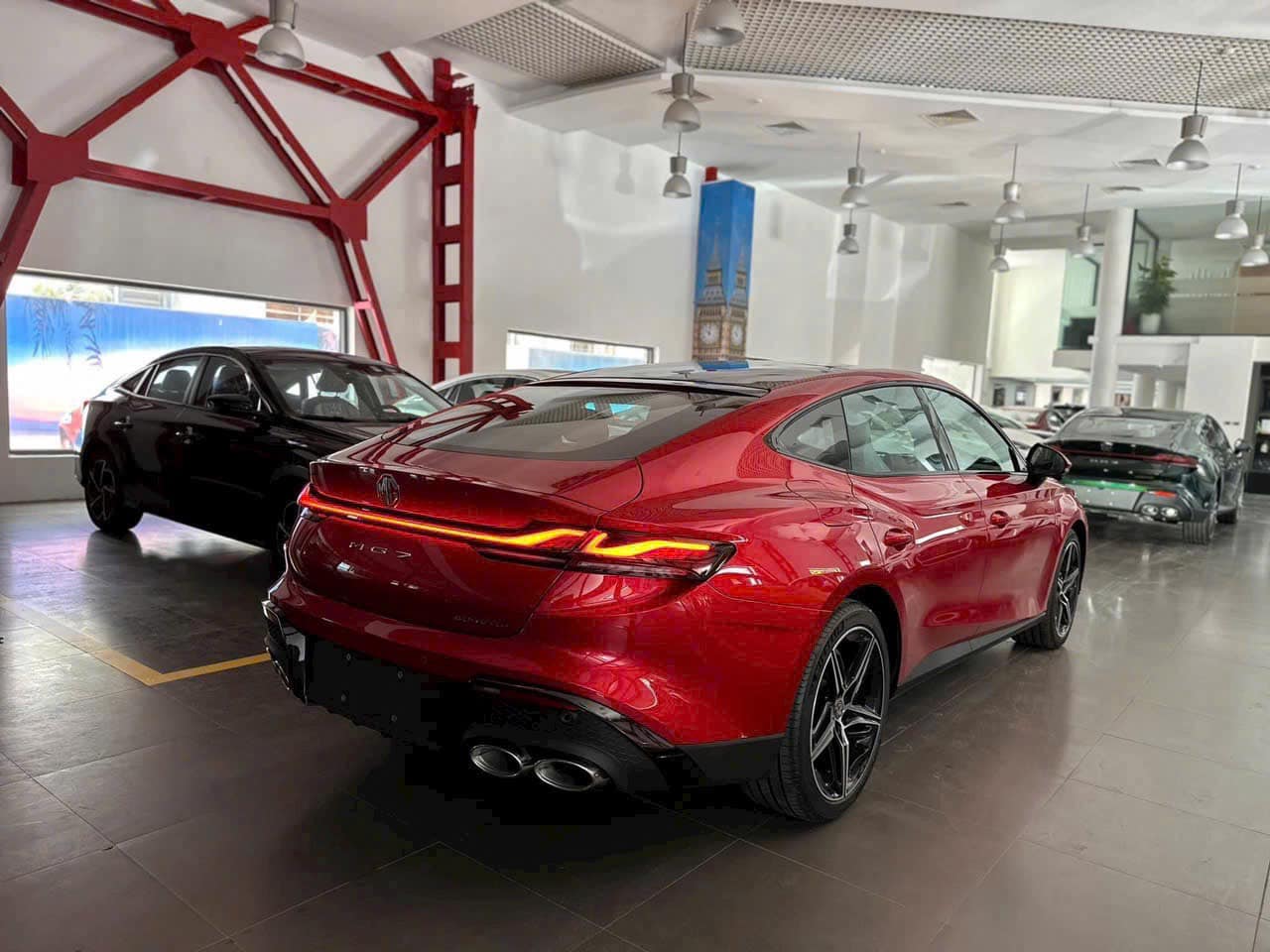 MG7 giảm 40 triệu đồng tại đại lý, khởi điểm từ 699 triệu đồng: Sedan hạng D nhưng giá cạnh tranh cùng Mazda3, Kia K3 - Ảnh 4