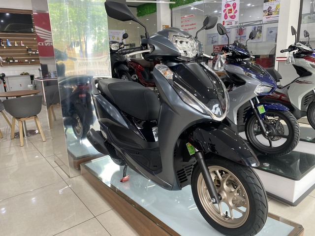 Giá xe máy ở mức thấp hiếm có: Honda Vision còn 30 triệu đồng, SH, Winner X, Grand, ... bán dưới mức đề xuất tối đa 25 triệu đồng - Ảnh 4