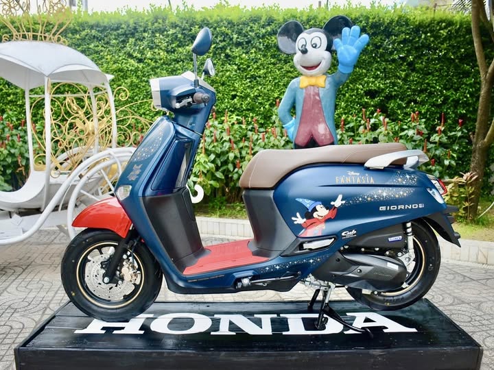 "Tân binh" xe ga 125cc của Honda về đại lý Việt: Thiết kế đẹp như Vespa, tiêu thụ chưa đến 2L/100 km xăng - Ảnh 4