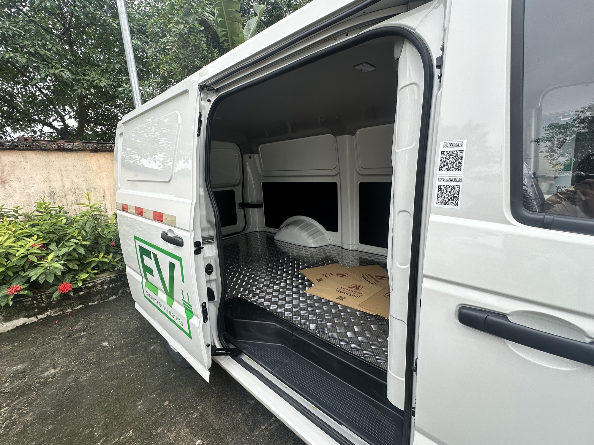 Đơn vị đặt nhà máy ở Củ Chi vừa mở bán xe điện mới: Đầu tiên trong phân khúc, chưa từng thấy ở Việt Nam - Ảnh 6