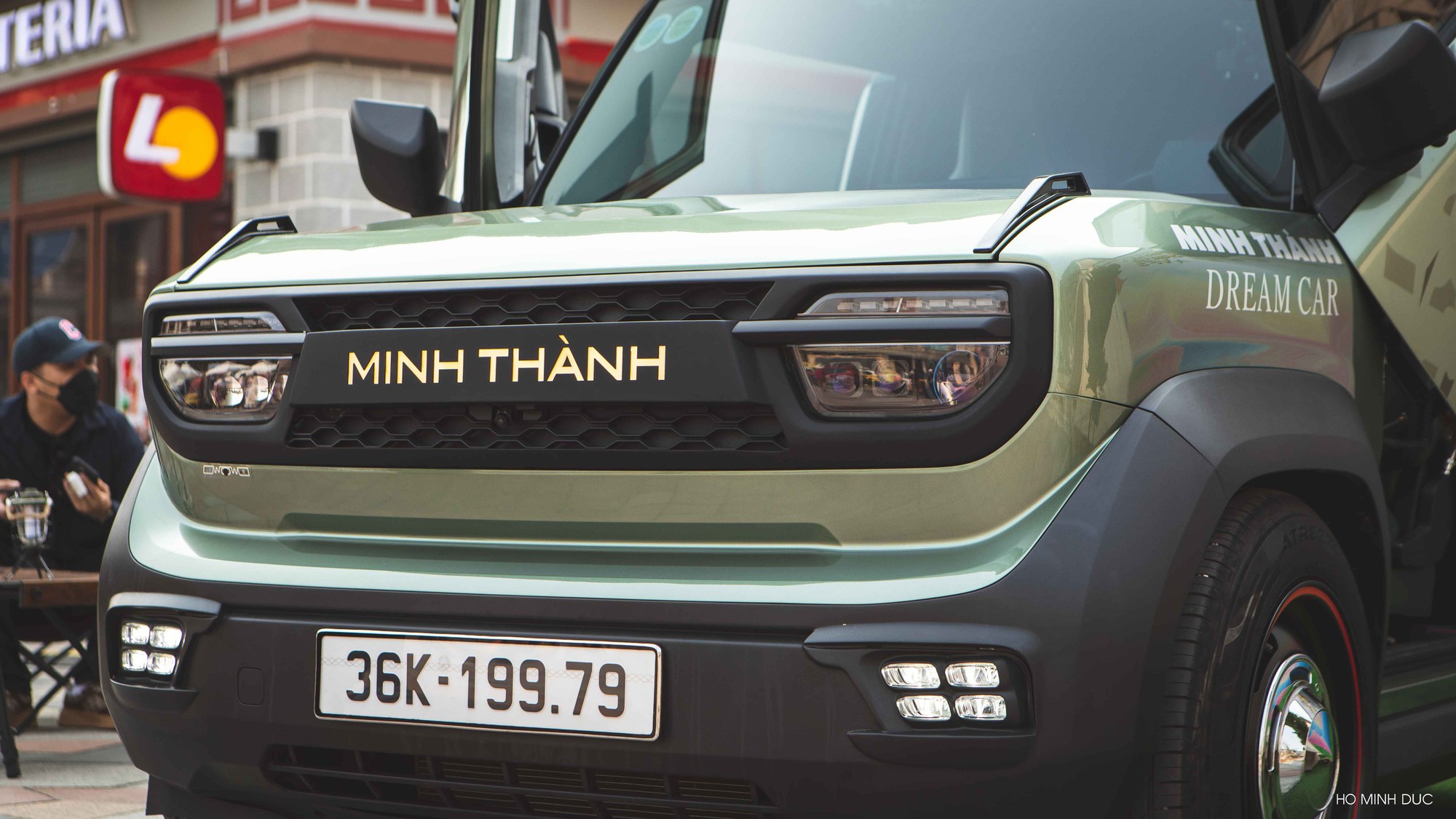 Bỏ 2 cây vàng làm VinFast VF 3 độc nhất: Biến mâm xe thành loa, hát karaoke từ sáng đến tối không hết pin - Ảnh 2