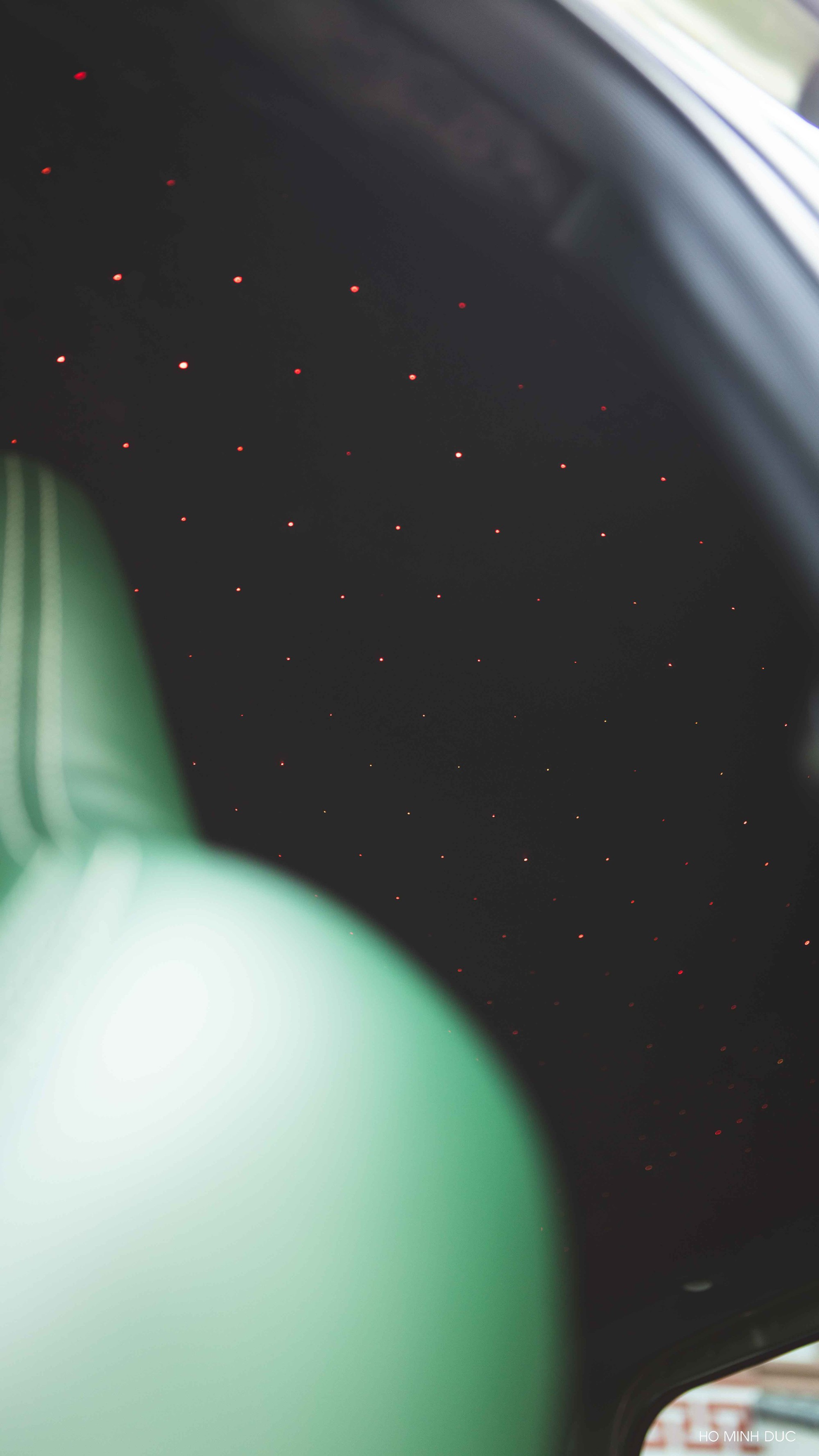 Bỏ 2 cây vàng làm VinFast VF 3 độc nhất: Biến mâm xe thành loa, hát karaoke từ sáng đến tối không hết pin - Ảnh 8